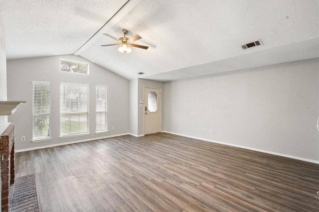 1217 Hidden Creek Drive, Mansfield, TX 76063 1217 Hidden Creek Drive, Mansfield, TX 76063
