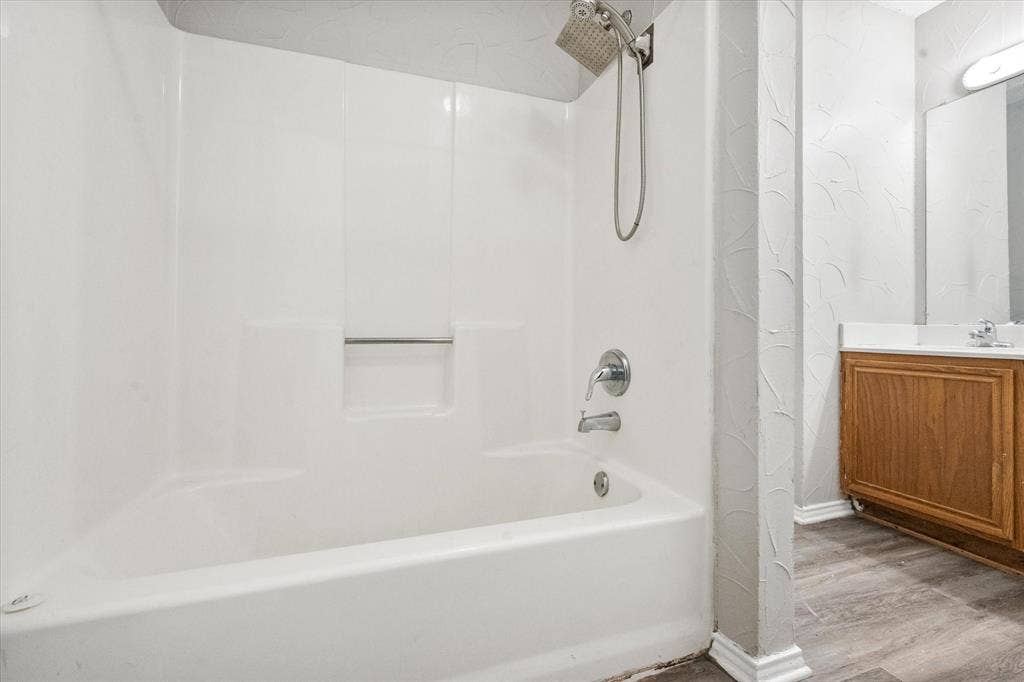 1217 Hidden Creek Drive, Mansfield, TX 76063 1217 Hidden Creek Drive, Mansfield, TX 76063