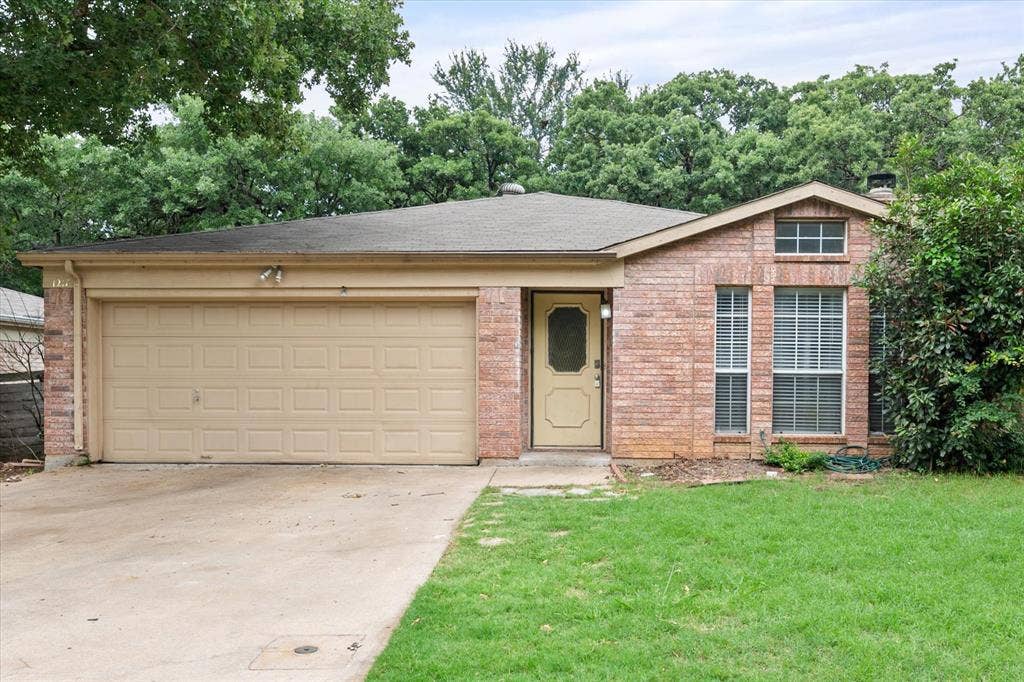 1217 Hidden Creek Drive, Mansfield, TX 76063 1217 Hidden Creek Drive, Mansfield, TX 76063