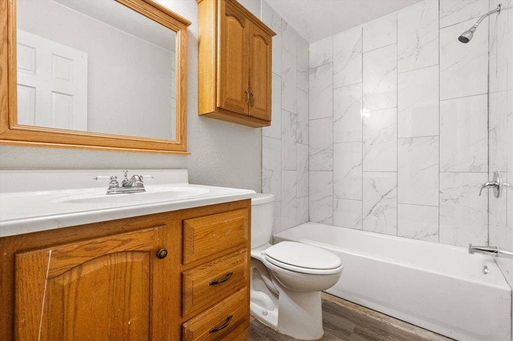 1217 Hidden Creek Drive, Mansfield, TX 76063 1217 Hidden Creek Drive, Mansfield, TX 76063