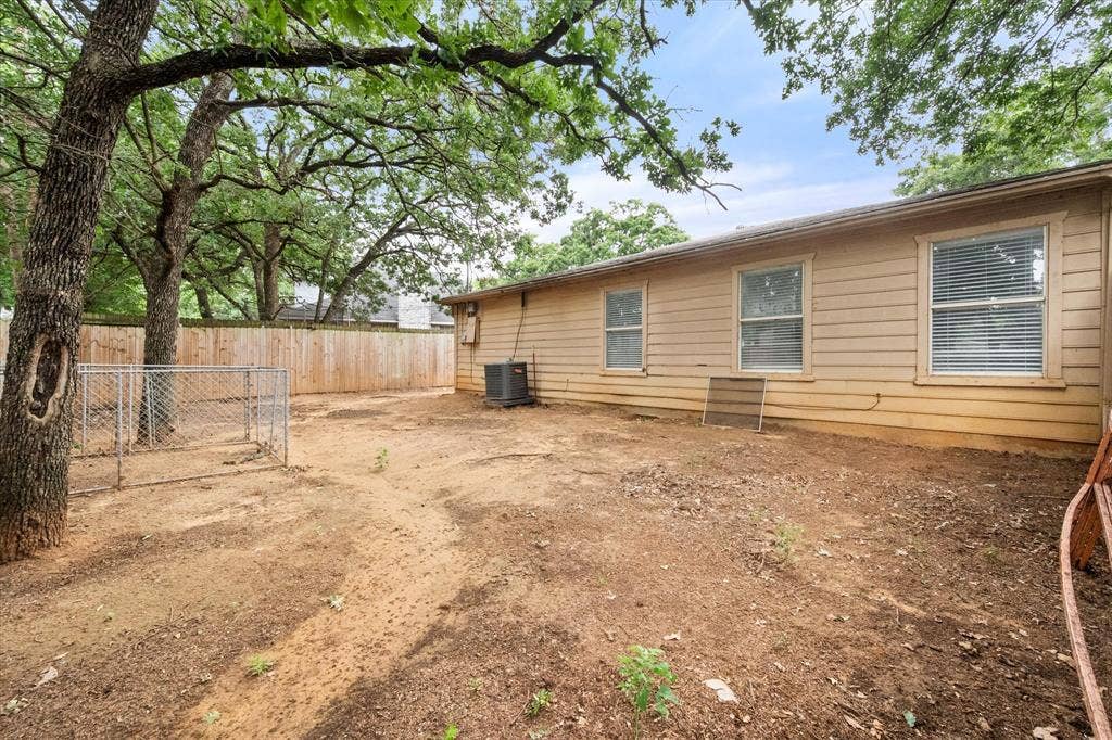1217 Hidden Creek Drive, Mansfield, TX 76063 1217 Hidden Creek Drive, Mansfield, TX 76063