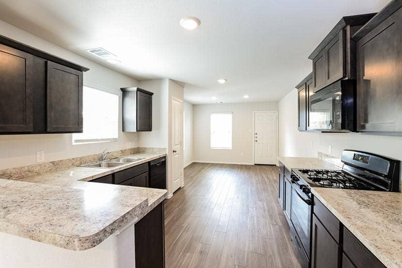 435 Thompson Place, Everman, TX 76140 435 Thompson Place, Everman, TX 76140