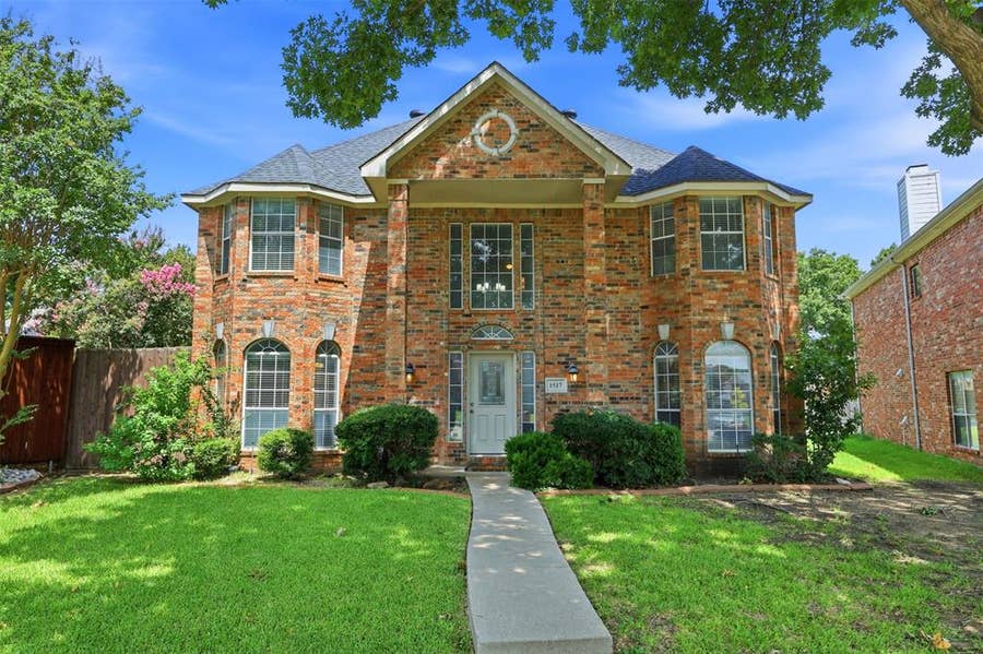 Property photo for 1517 Lodengreen Court, Plano, TX
