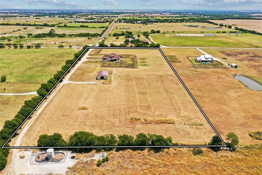 5550 Donald Road, Krum, TX 76249