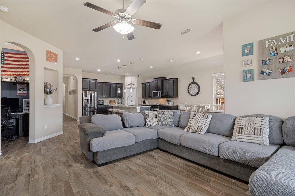 14825 Brettridge Drive, Aledo, TX 76008 14825 Brettridge Drive, Aledo, TX 76008