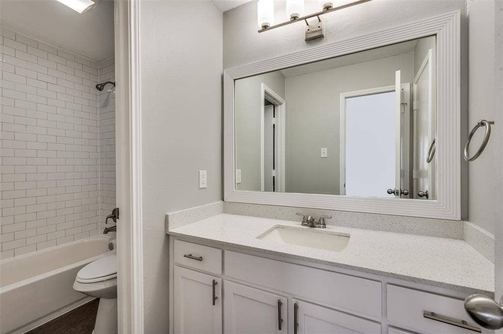 115 Peachtree Court, Kennedale, TX 76060 115 Peachtree Court, Kennedale, TX 76060