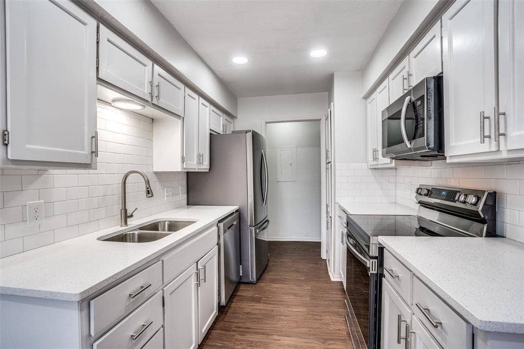 115 Peachtree Court, Kennedale, TX 76060 115 Peachtree Court, Kennedale, TX 76060