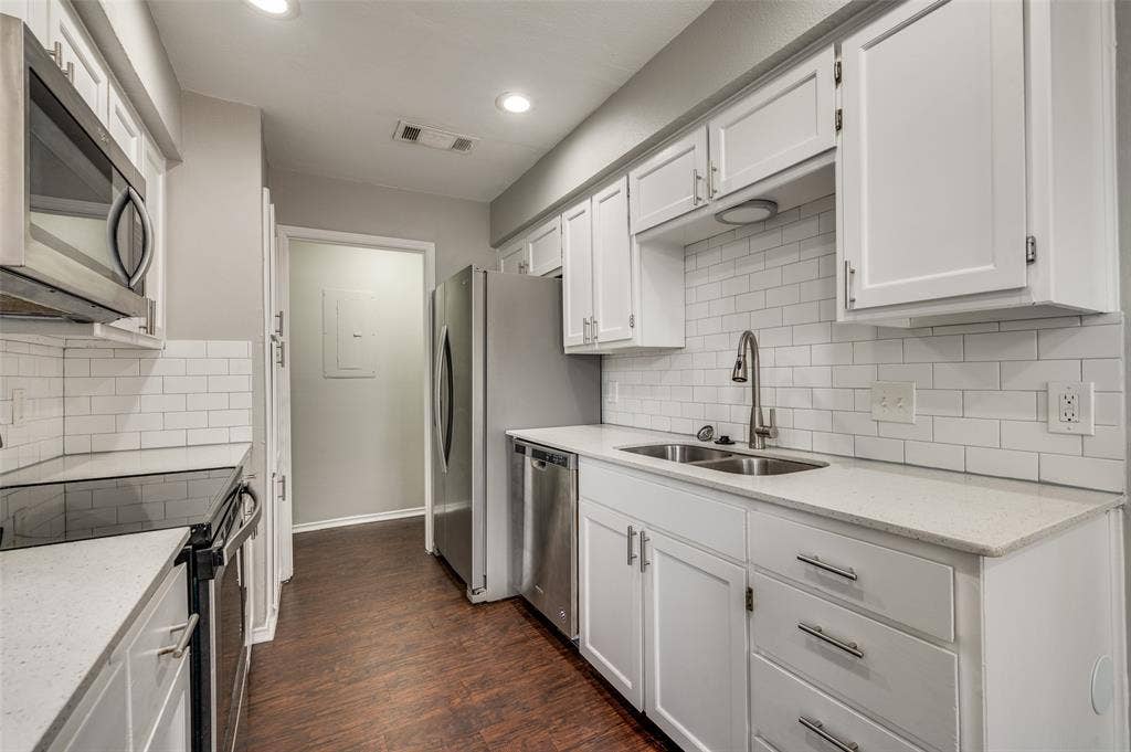 115 Peachtree Court, Kennedale, TX 76060 115 Peachtree Court, Kennedale, TX 76060