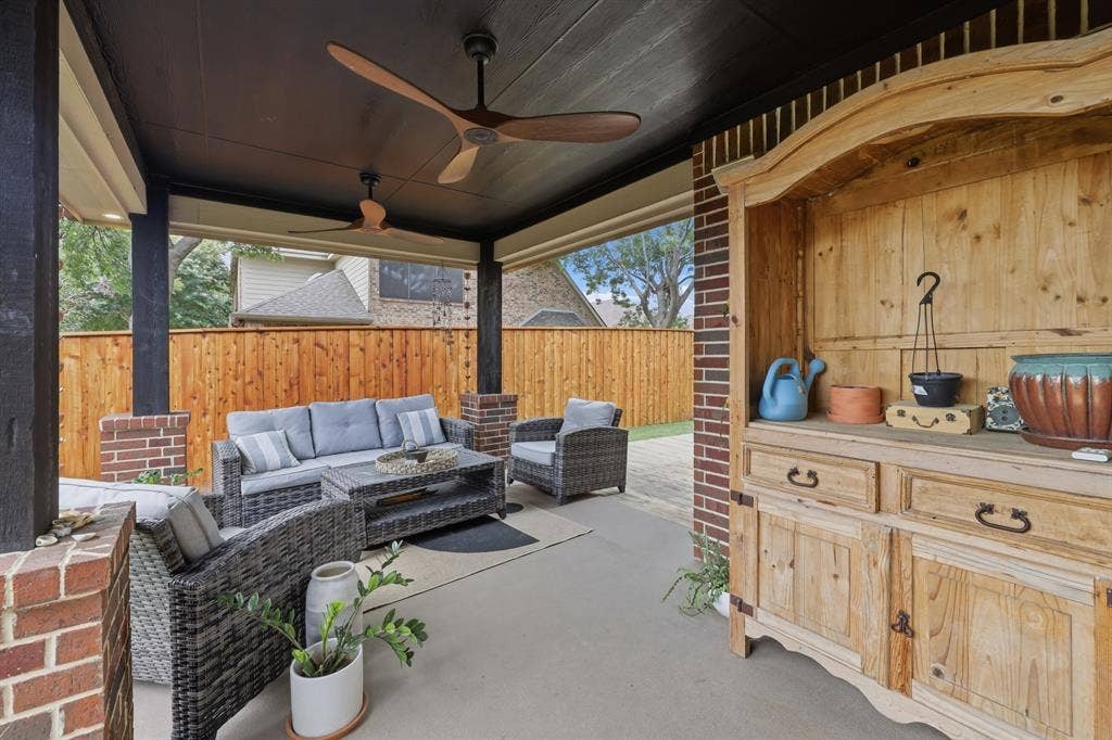 8040 Branch Hollow Trail, Fort Worth, TX 76123 Large outdoor covered patio!