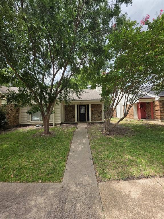 Property photo for 713 Denmark Drive, Mesquite, TX