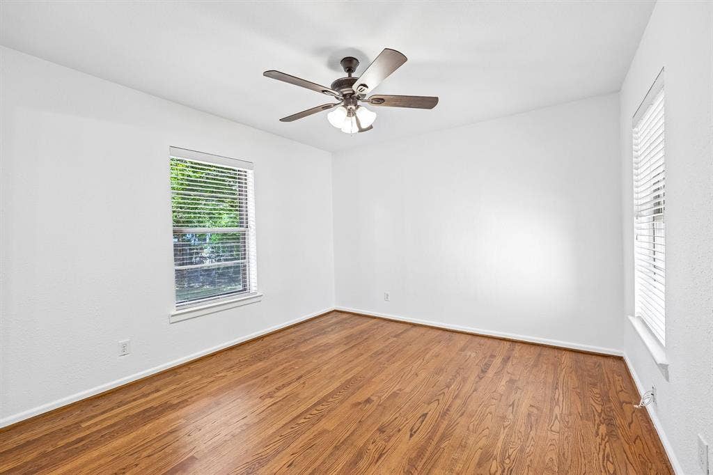917 De Witt Circle, Dallas, TX 75224
