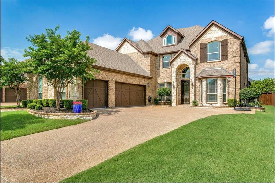 Property photo for 1009 Spinks Court, Flower Mound, TX
