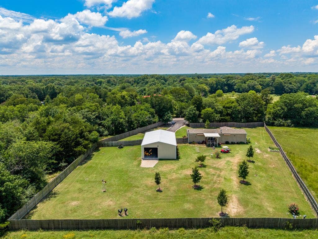 4450 County Road 3110, Campbell, TX 75422 4450 County Road 3110, Campbell, TX 75422