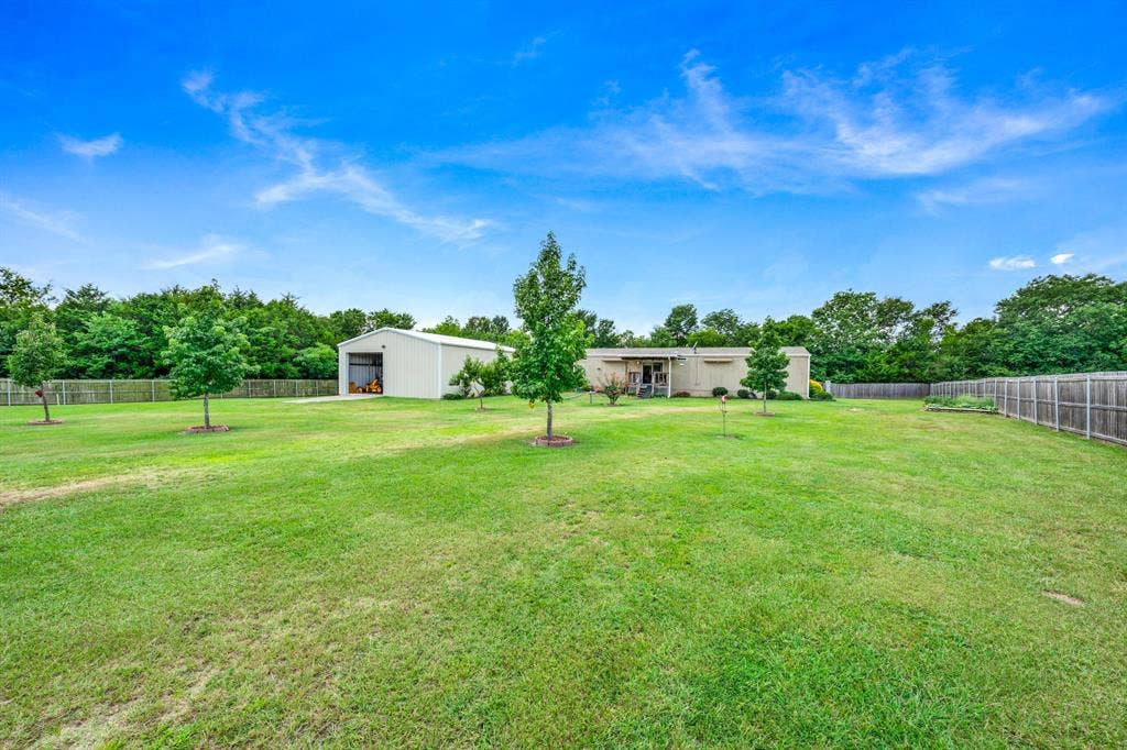 4450 County Road 3110, Campbell, TX 75422 4450 County Road 3110, Campbell, TX 75422
