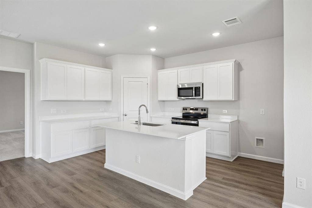 848 Hillcrest Boulevard, Princeton, TX 75407 Representative (7)