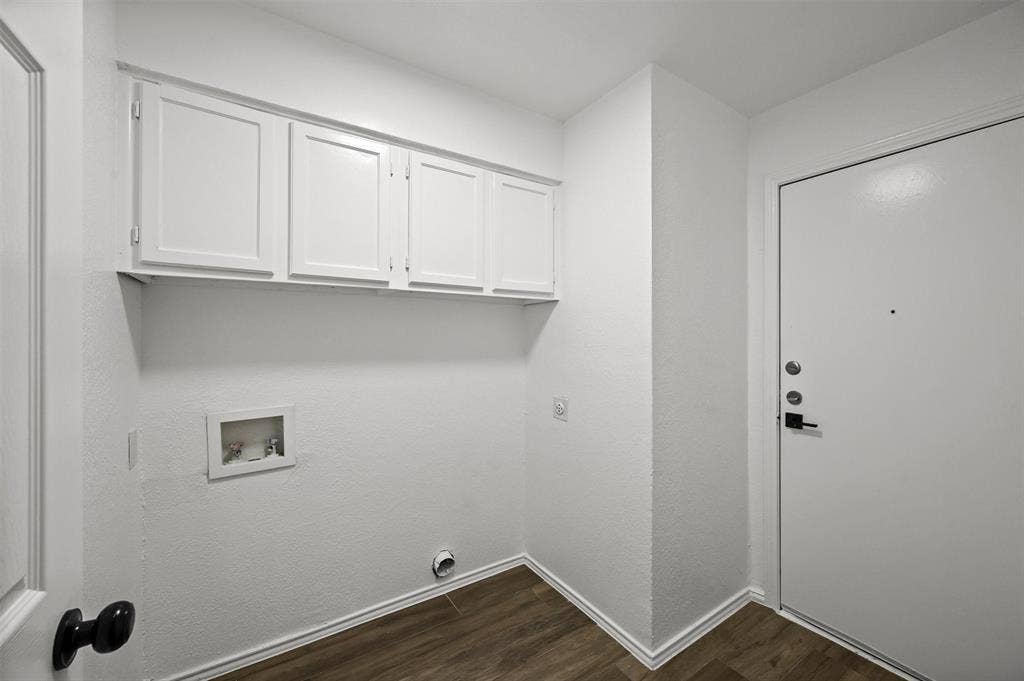 2407 Cranberry Lane, Euless, TX 76039 2407 Cranberry Lane, Euless, TX 76039
