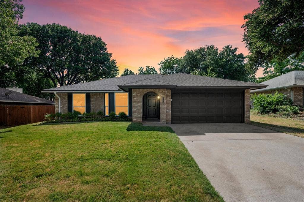 2407 Cranberry Lane, Euless, TX 76039 2407 Cranberry Lane, Euless, TX 76039