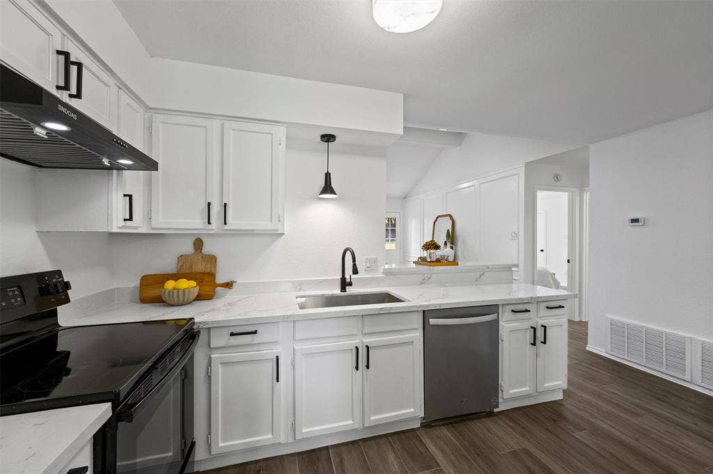 2407 Cranberry Lane, Euless, TX 76039 2407 Cranberry Lane, Euless, TX 76039