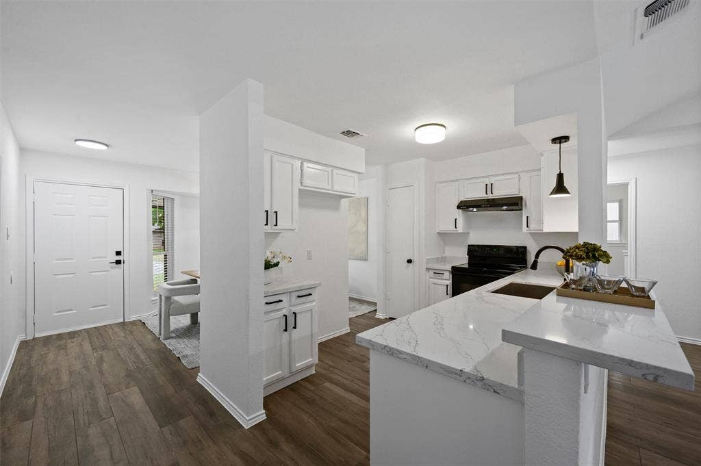 2407 Cranberry Lane, Euless, TX 76039 2407 Cranberry Lane, Euless, TX 76039