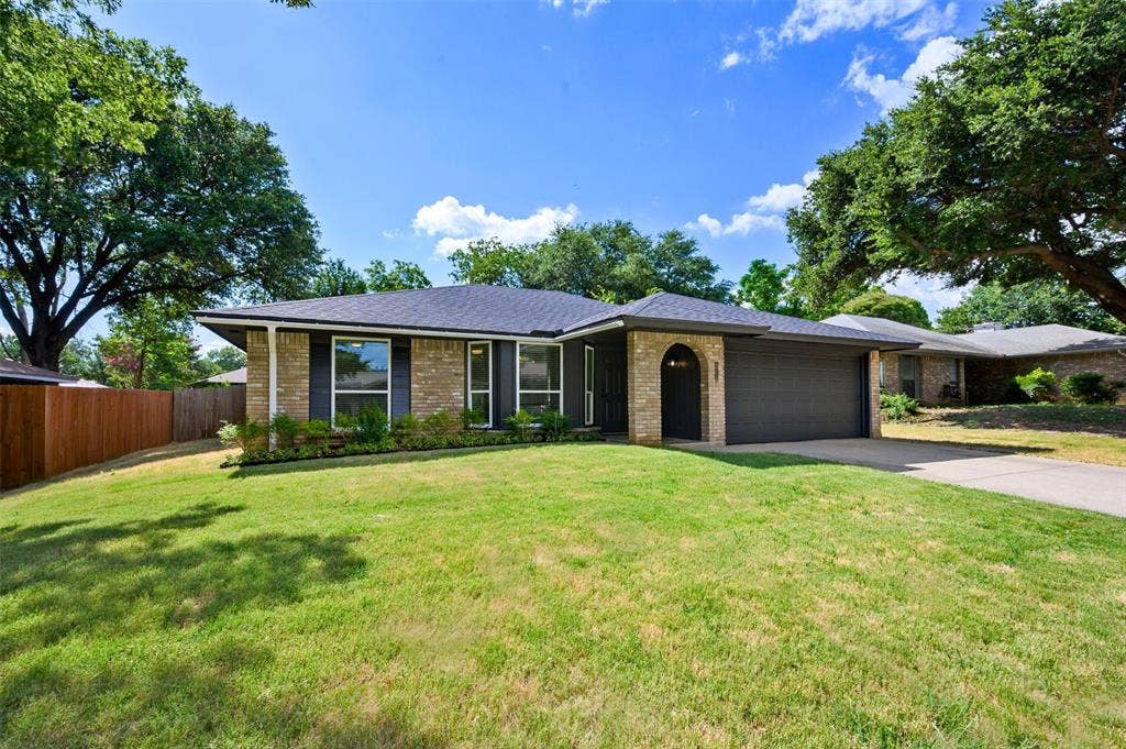 2407 Cranberry Lane, Euless, TX 76039 2407 Cranberry Lane, Euless, TX 76039