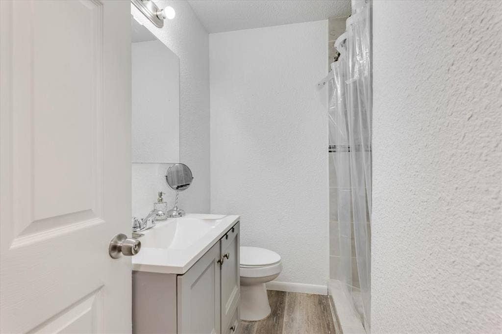 5163 Waits Avenue, Fort Worth, TX 76133 5163 Waits Avenue, Fort Worth, TX 76133