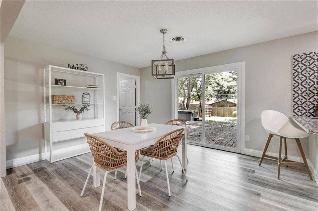 5163 Waits Avenue, Fort Worth, TX 76133 5163 Waits Avenue, Fort Worth, TX 76133