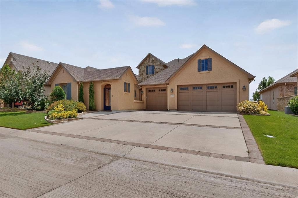 8216 American Way, Denton, TX 76207