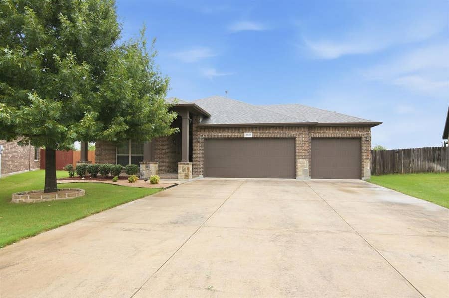 Property photo for 2444 Half Moon Bay Lane, Fort Worth, TX
