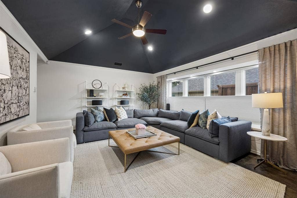 7135 Debbe Drive, Dallas, TX 75252 7135 Debbe Drive, Dallas, TX 75252