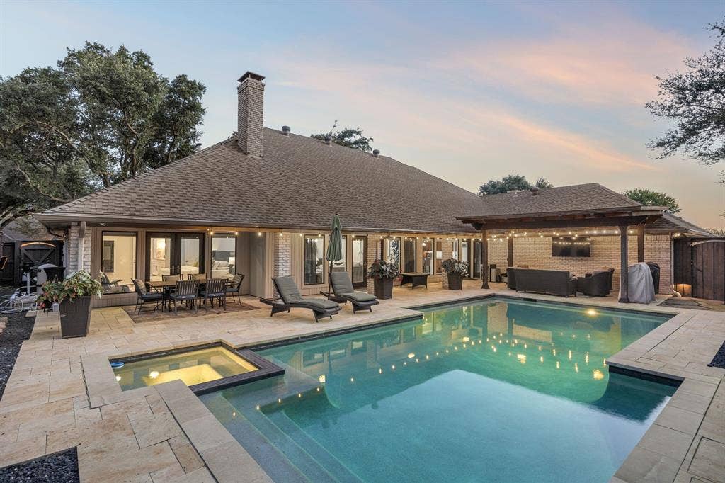 7135 Debbe Drive, Dallas, TX 75252 7135 Debbe Drive, Dallas, TX 75252