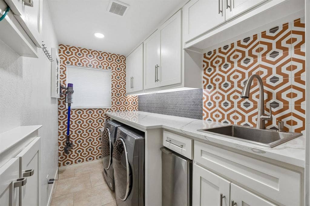 7135 Debbe Drive, Dallas, TX 75252 7135 Debbe Drive, Dallas, TX 75252