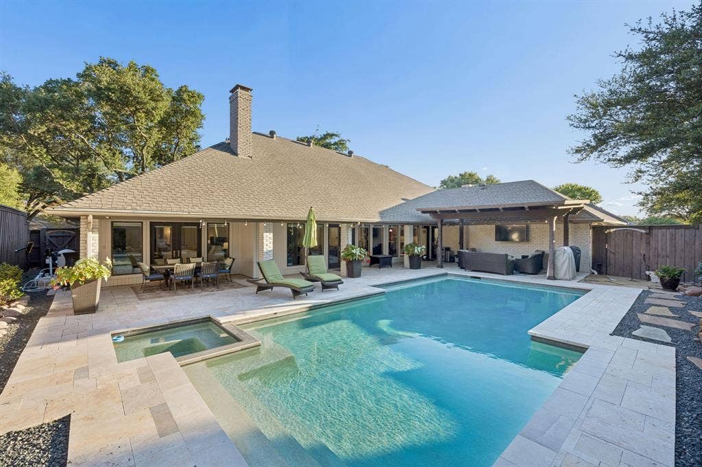 7135 Debbe Drive, Dallas, TX 75252 7135 Debbe Drive, Dallas, TX 75252