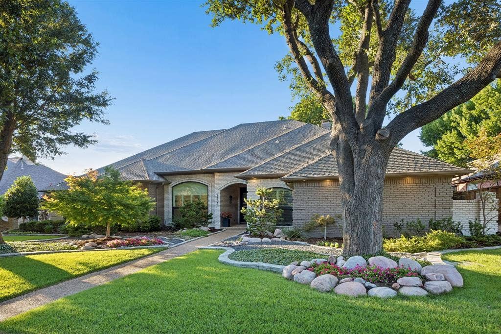 7135 Debbe Drive, Dallas, TX 75252 7135 Debbe Drive, Dallas, TX 75252