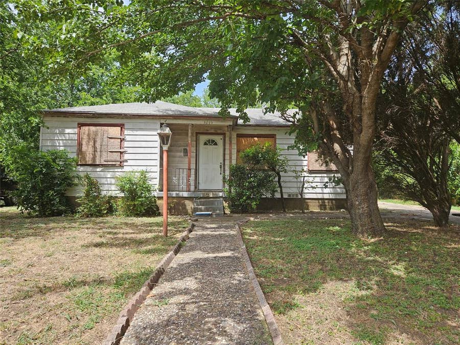 Property photo for 3219 Idaho Avenue, Dallas, TX