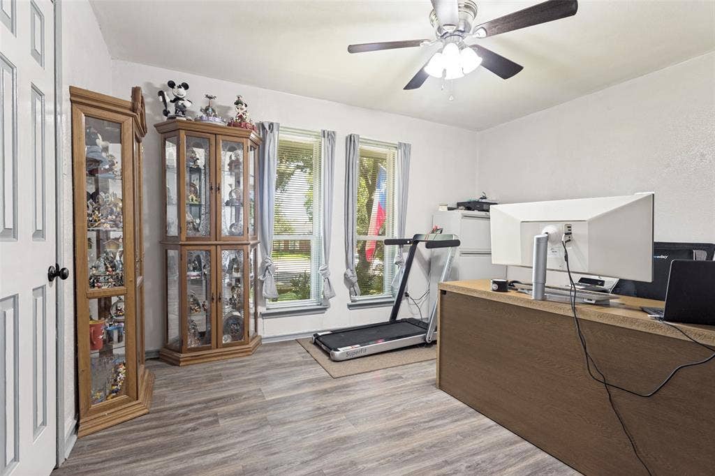 3217 Colonel Circle, Garland, TX 75043 3217 Colonel Circle, Garland, TX 75043