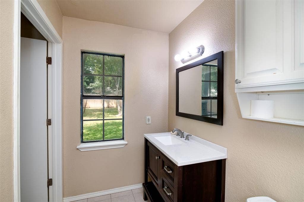 2521 Liberty Lane, Denton, TX 76209 2521 Liberty Lane, Denton, TX 76209