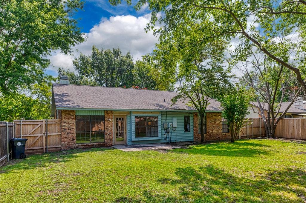 2521 Liberty Lane, Denton, TX 76209 2521 Liberty Lane, Denton, TX 76209