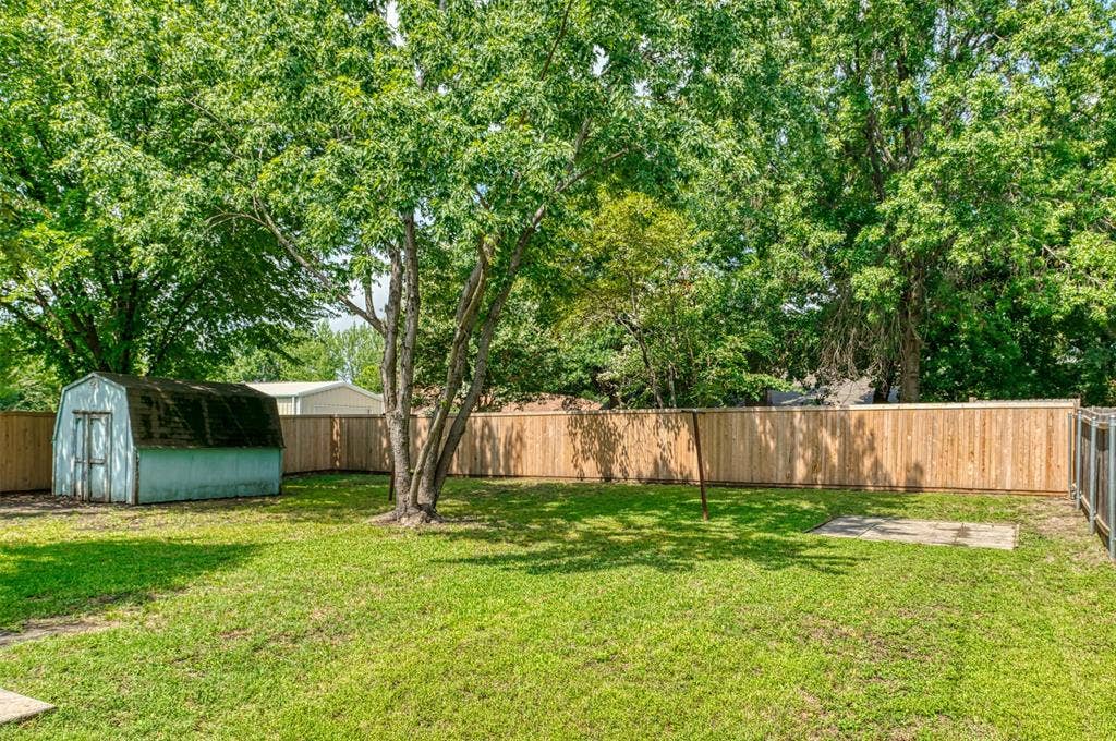 2521 Liberty Lane, Denton, TX 76209 2521 Liberty Lane, Denton, TX 76209