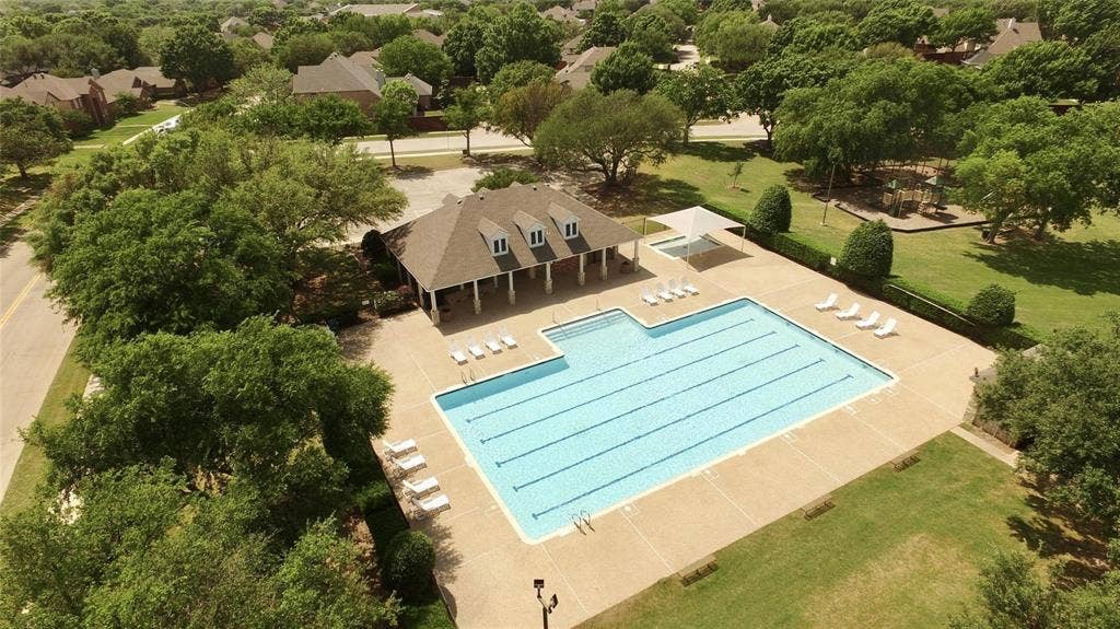 11020 Coralberry Drive, Frisco, TX 75033 Walk to community pool on same street