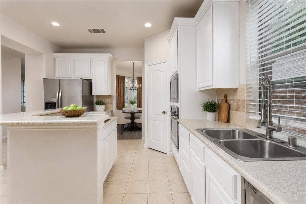 11020 Coralberry Drive, Frisco, TX 75033 11020 Coralberry Drive, Frisco, TX 75033