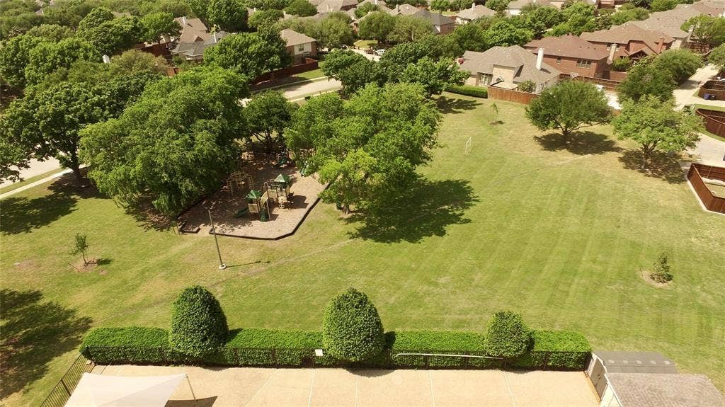 11020 Coralberry Drive, Frisco, TX 75033 Walk to large playground/park on same street