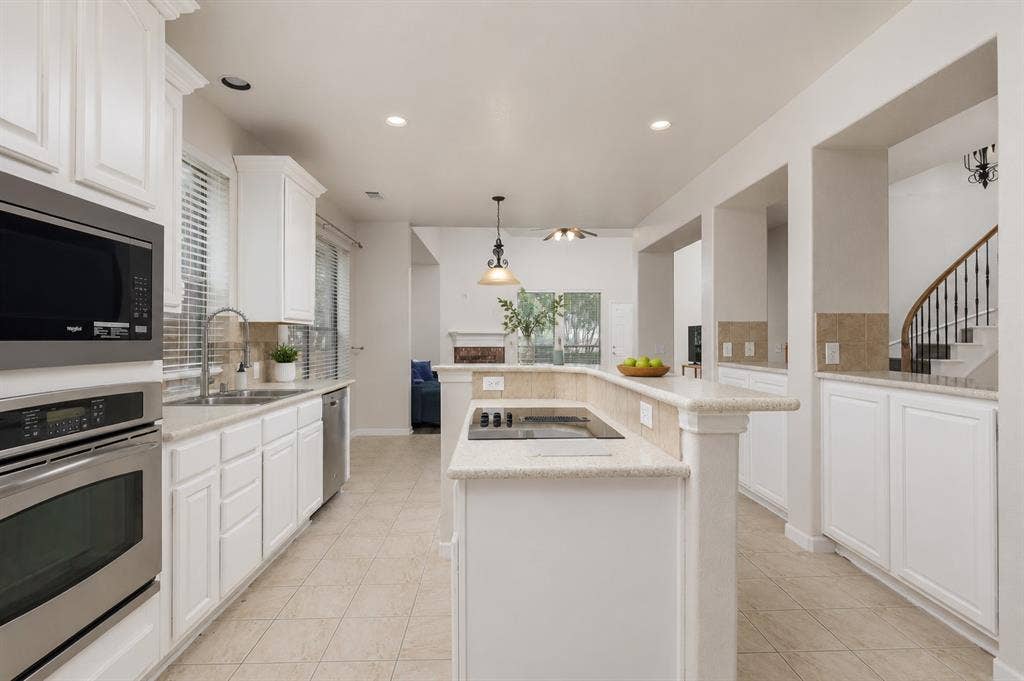 11020 Coralberry Drive, Frisco, TX 75033 virtually staged