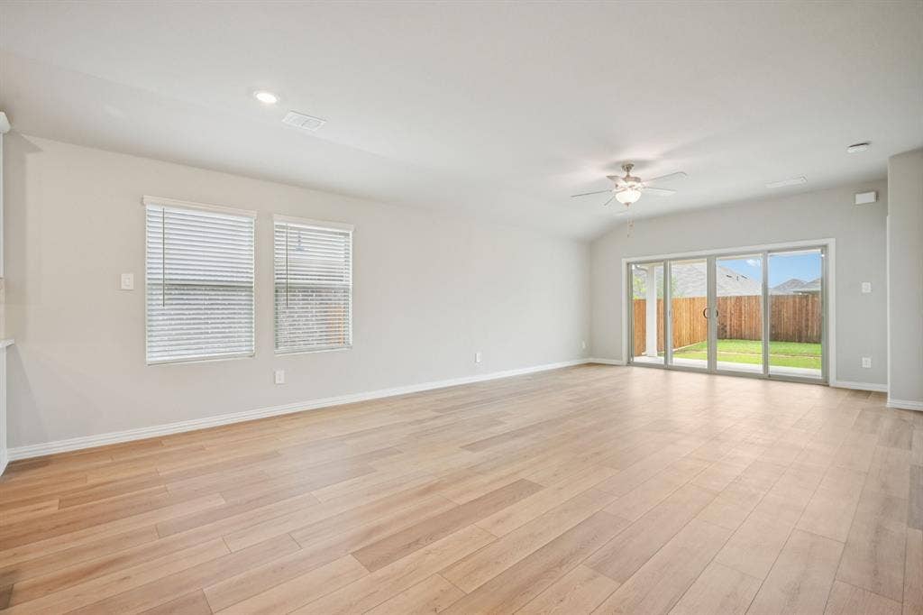 3405 Richmond Drive, Farmersville, TX 75442 Photo is not of the actual home, but is an inspirational photo of builder’s model home and may depict options, furnishings, and/or decorator features that are not included.