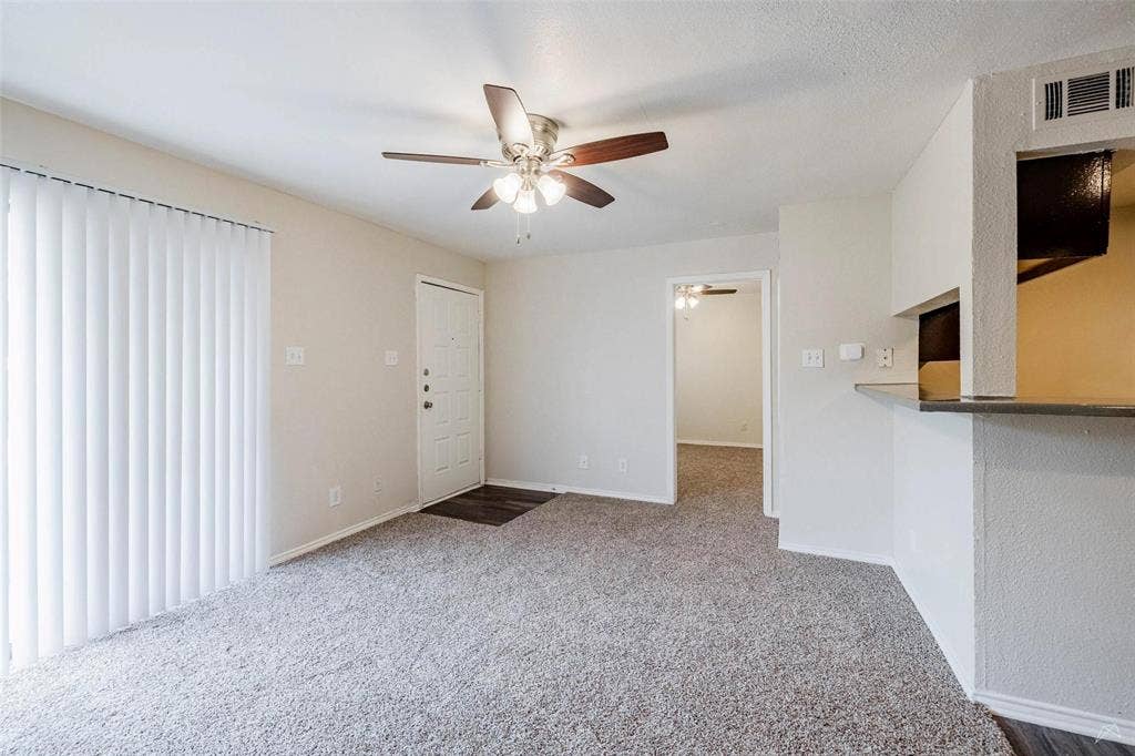 2809 W William Cannon Drive, #I107, Austin, TX 78745 50% Off First 4 Months of Rent!