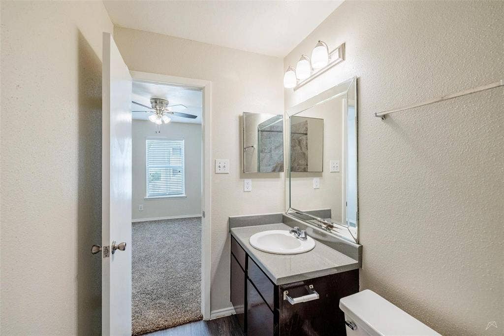 2809 W William Cannon Drive, #I107, Austin, TX 78745 50% Off First 4 Months of Rent!