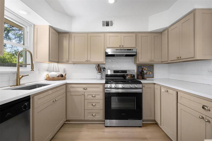 Property photo for 11367 Lippitt Avenue, Dallas, TX