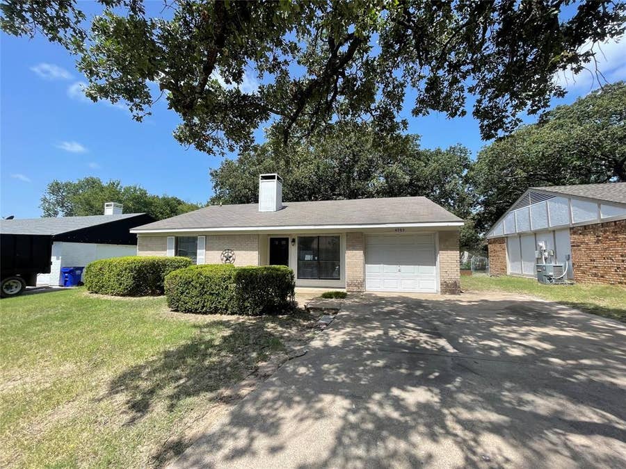 Property photo for 4705 Kristie Drive, Balch Springs, TX