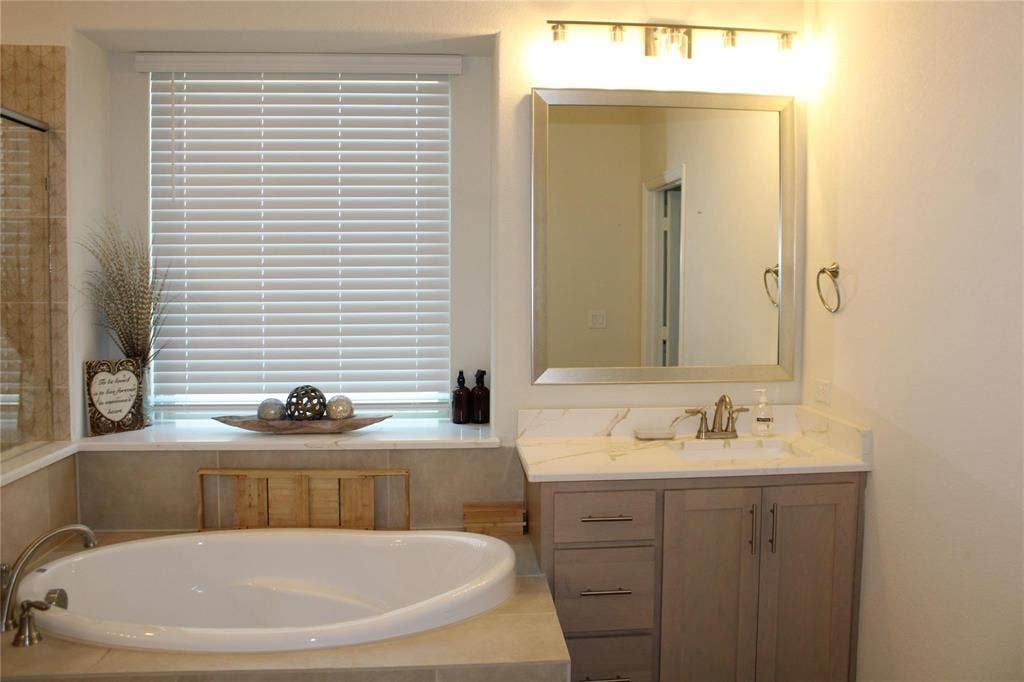 1908 Midhurst Drive, Forney, TX 75126 1908 Midhurst Drive, Forney, TX 75126