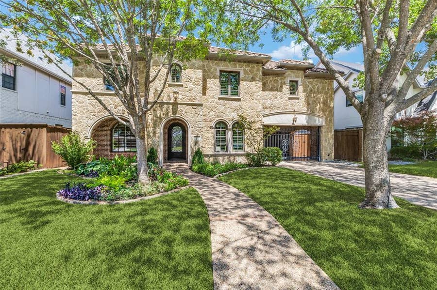 Property photo for 6729 Kenwood Avenue, Dallas, TX