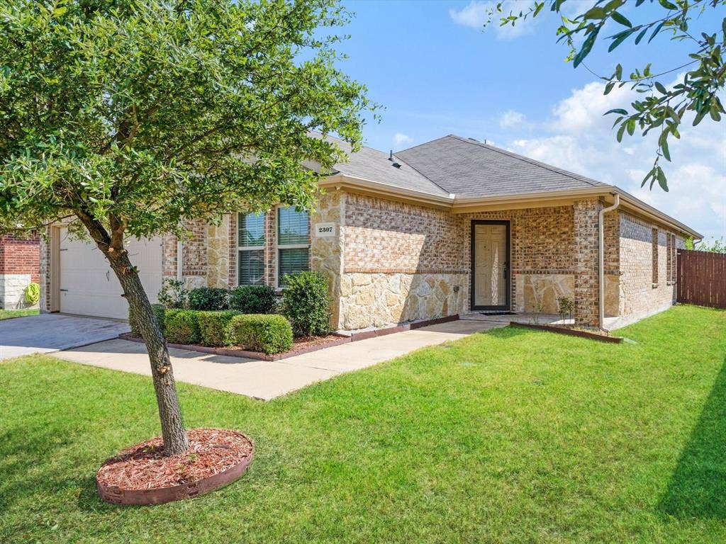 2307 Pontotoc Drive, Forney, TX 75126